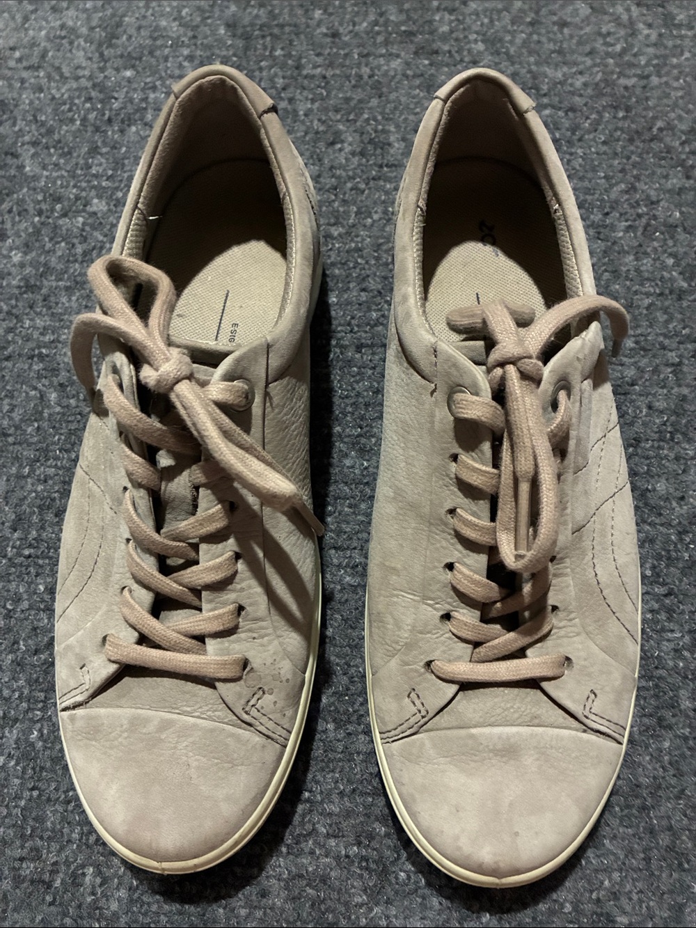 ❤️ Ecco Casual Lace-Up Sneakers